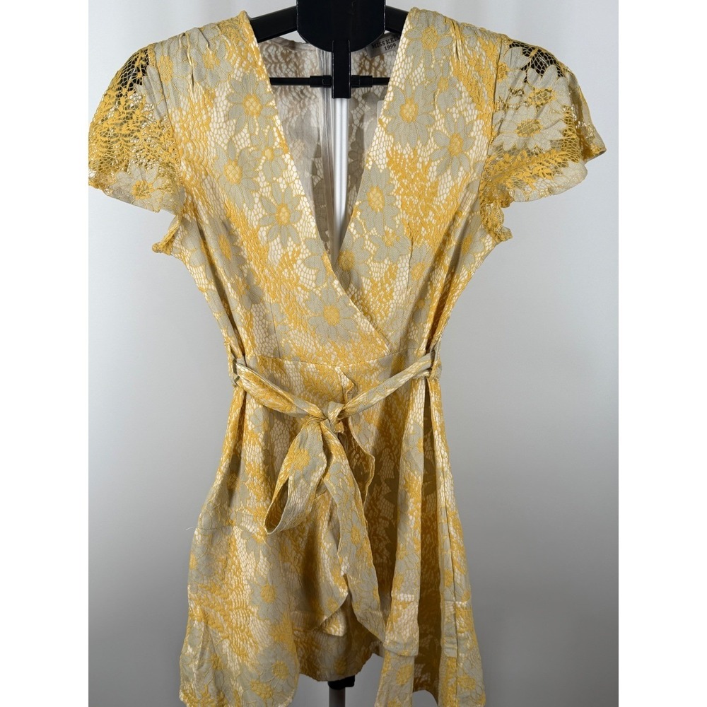 Miss Kelly 1999 Yellow‎ Floral Lace Mini Dress V-Neck Ruffle Hem Size L NWT